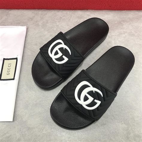 fake gucci flip flops slides